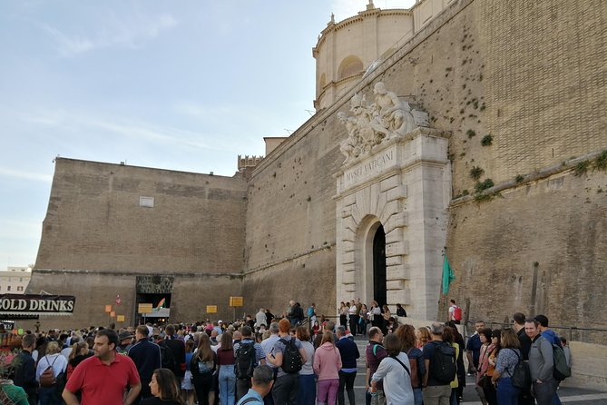 Vatican museum's & Sistine Chapel Reserved Entrance - What you get for the money: ticket access, timing, and what’s missing