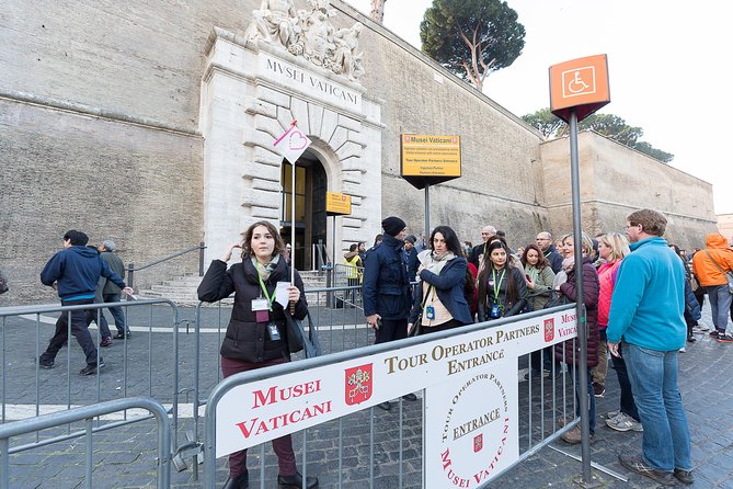 Vatican Museums and Sistine Chapel Fast-Track Tour - Finishing near Piazza San Pietro: plan your next stop wisely