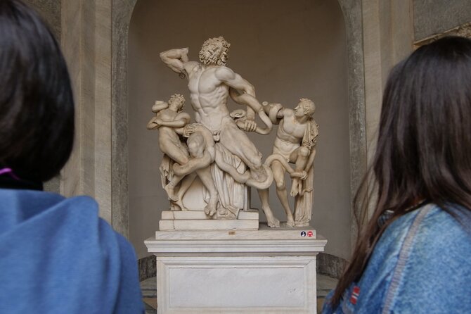Vatican Museums: Fast Track Guided Tour - English Guide, Headsets, and the Crowd Problem