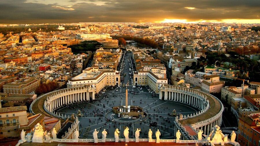 Vatican Museums: Private Tour with Sistine and St. Peter's - Meet Near Caffè Vaticano: How the Private Tour Starts