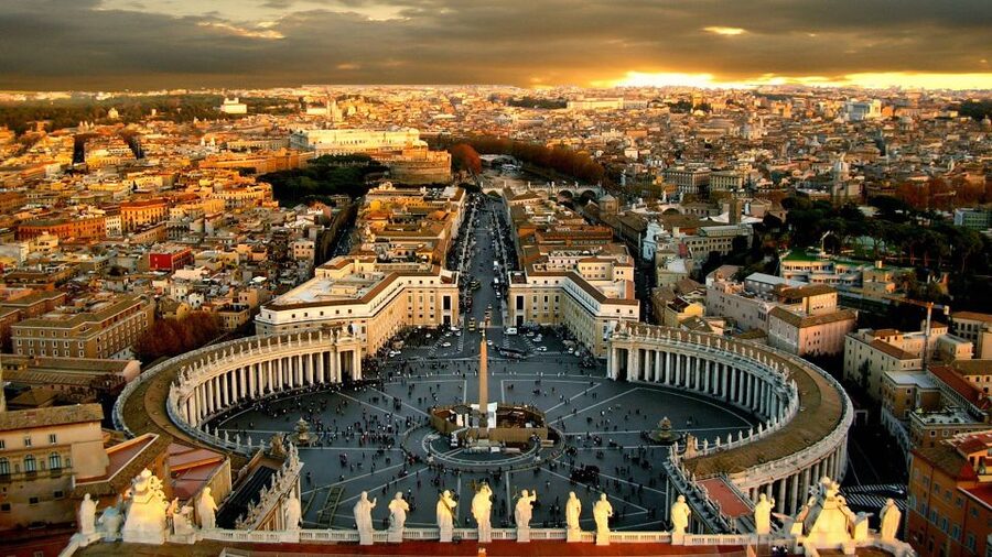 Vatican: Museums, Sistine Chapel, & Access to the Basilica - Languages and group flow: what to expect from the guide
