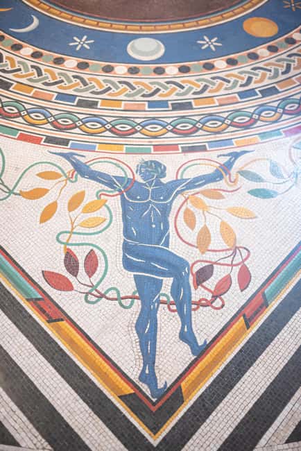 Vatican Museums, Sistine Chapel and Basilica guided tour - Headsets And Guide Energy: The Real Difference