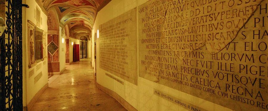 Vatican Museums & Sistine Chapel Fast Entry Guided Tour - Where you meet and what to bring (Viale Vaticano, 100)