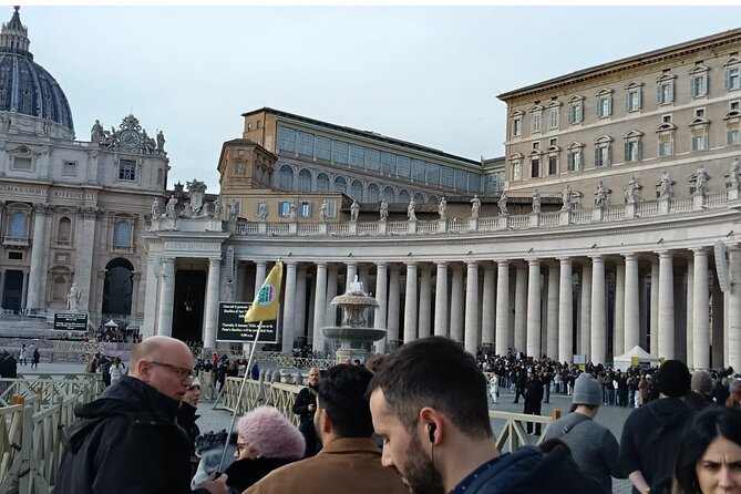 Vatican Museums ,Sistine Chapel Skip-the-Line Ticket+Guide E-BOOK - Pio Clementino to the Candelabra: What to Look For (and What to Skip)