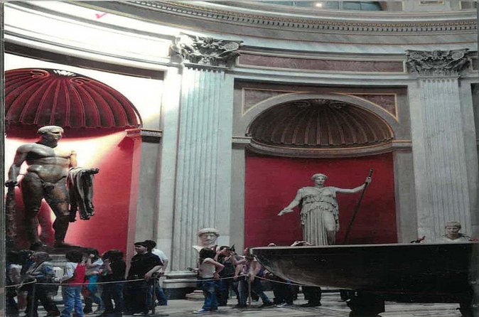 Vatican Museums ,Sistine Chapel Skip-the-Line Ticket+Guide E-BOOK - Tapestries and Geographical Maps: The Details That Pay Off