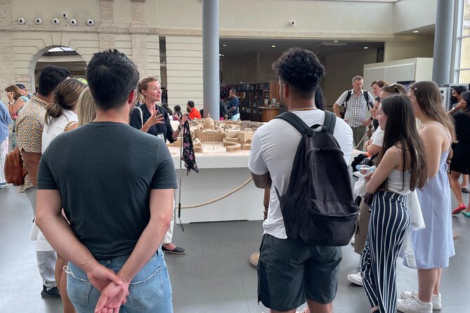 Vatican Museums, Sistine Chapel & St. Peter's Square Guided Tour - Vatican Museums with a guide: how to see the right things in two hours