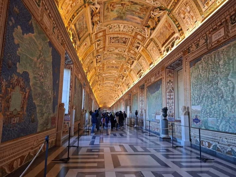 Vatican: Museums, Sistine Chapel Tour & St. Peter's Basilica - Where You Meet and Why Timing Matters at the Vatican