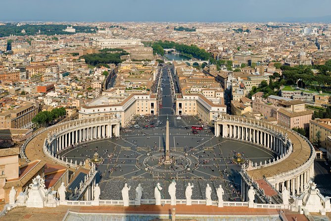 Vatican Museums Sistine Chapel Tour with access to St Peter - Raphael Rooms (Stanze di Raffaello): A 30-Minute Masterclass