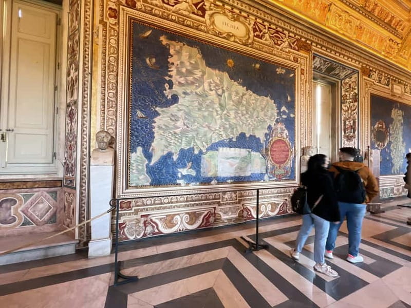Vatican Museums & Sistine Chapel Tour with Optional Basilica - Vatican Museums Photo Stop and the First Steps Inside Vatican City