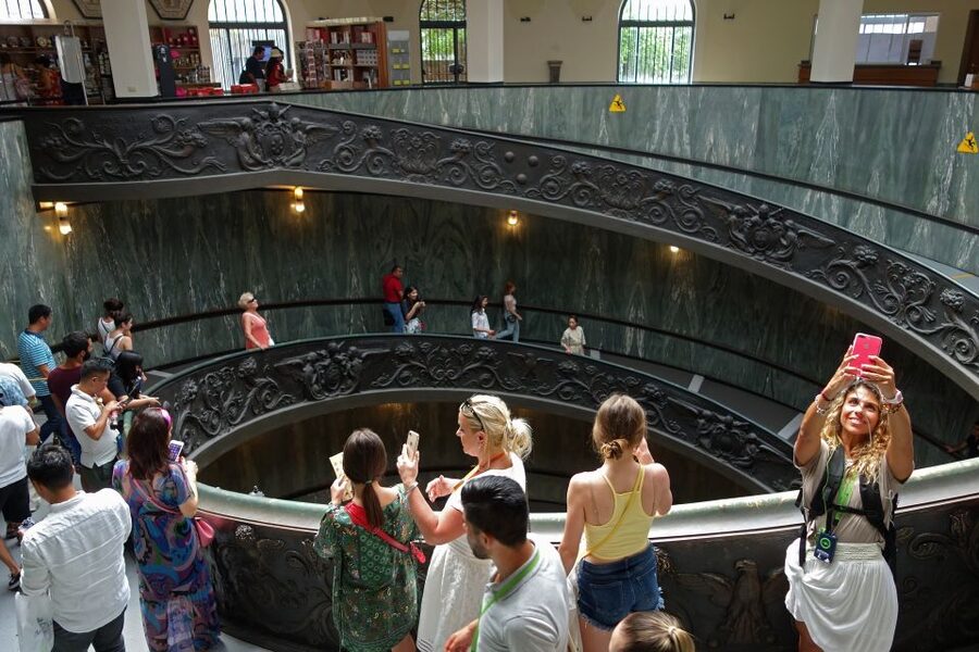 Vatican Museums: Skip-the-Ticket-Line 2.5-Hour Guided Tour - Tips to get more out of the 2.5 hours you’re buying