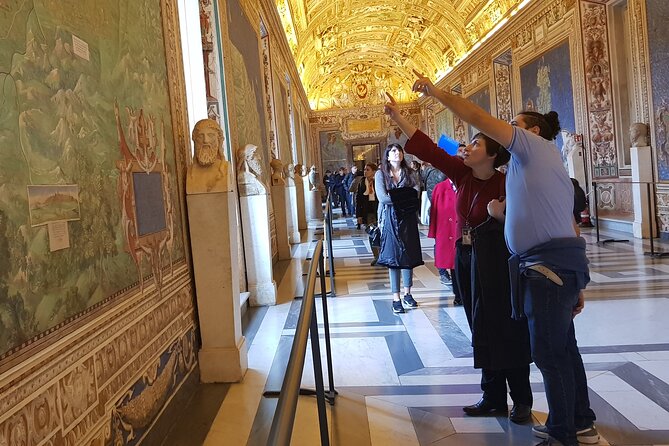 Vatican Museums Small Group Tour with St. Peter's Basilica Access - Your route through the Vatican Museums: Pinecone Courtyard, Laocoön, and tapestries