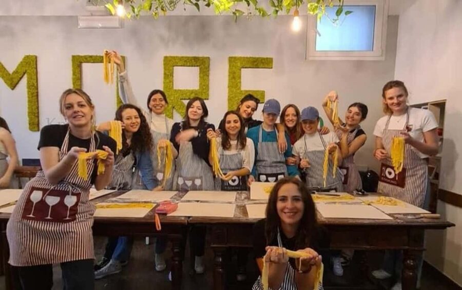 Vatican Pasta Class with wine and tiramisù - Wine tasting and limoncello toast: the Rome pairing moment