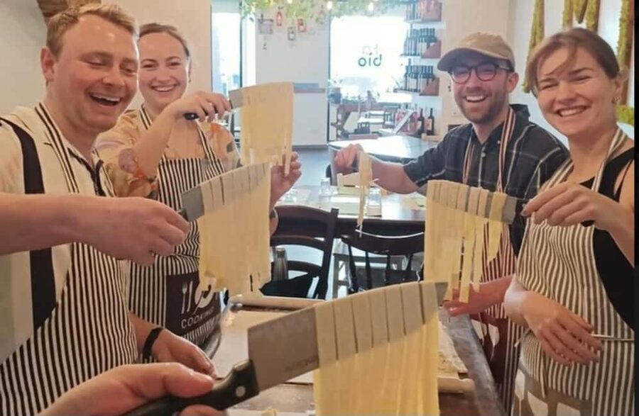 Vatican Pasta Class with wine and tiramisù - Who this Vatican pasta and tiramisù class is best for