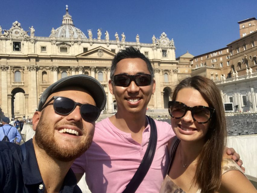 Vatican: Private Early Morning, Sistine Chapel Raphael Rooms - An early 7:30 a.m. Vatican Museums start that actually changes the mood