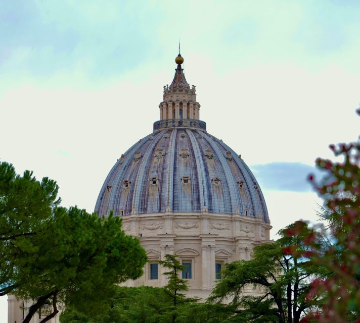 Vatican Private Tour with Skip-the-Line & Expert Guide - Small-group comfort and the audio you’ll be glad you have