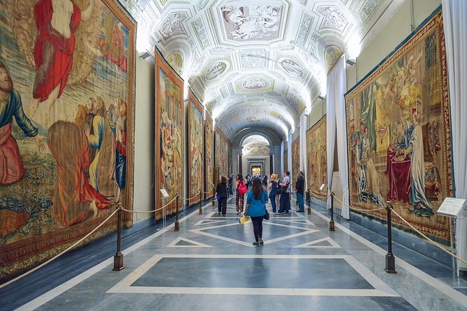 Vatican, Sistine Chapel and St. Peter's Basilica Tour - Dress code and security rules: plan for a smooth entry