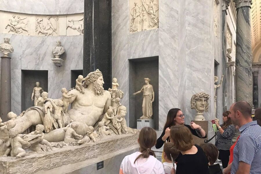 Vatican & Sistine Chapel Skip-the-Ticket-Line Tour for Kids - Dress code, security, and the day-of reality check