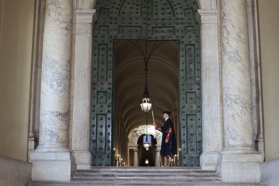 Vatican: St.Peter's Basilica & Dome - Reserved Entry & Tour - Dome climb: elevator to the first balcony, then 320 steps