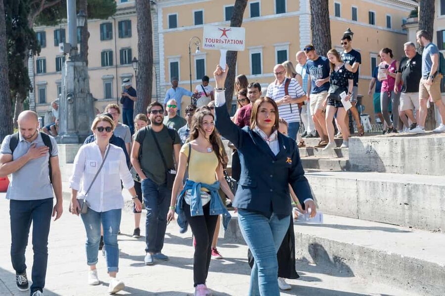 Vatican: St. Peter's Basilica Entry & Audioguide - Meeting at Piazza del Risorgimento and Getting Into the Flow