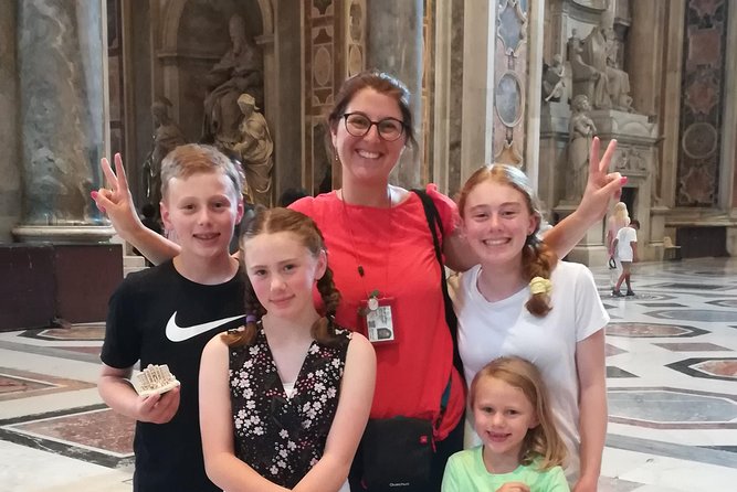 Vatican Tour for Kids & Families in Rome with local guide Alessandra - St. Peter’s Square and the Vatican-Day Flow