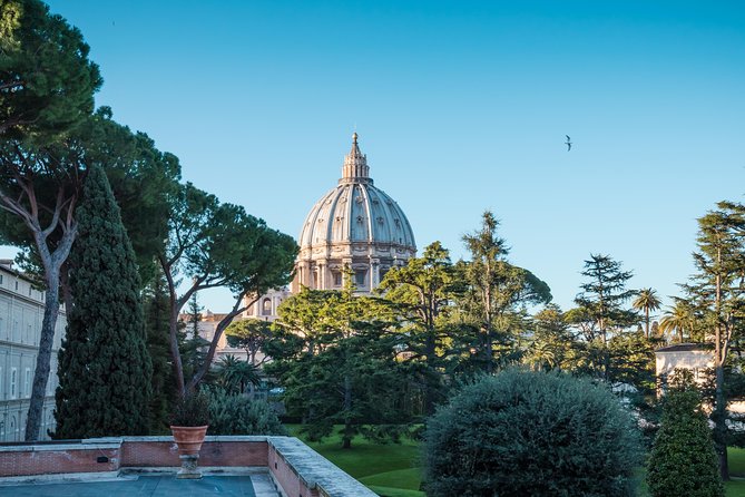 Vatican VIP Early Entrance 8:00 AM - The Pace Reality: Walking, Stairs, and How Crowds Feel at 8:00