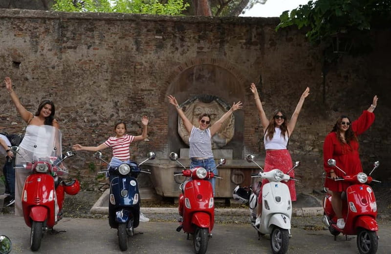Vespa city tour in Rome with two different routes - Route B: Trastevere Views, Giardino degli Aranci, Fontana dell’Acqua Paola, Janiculum, St. Peter’s, Castel Sant’Angelo