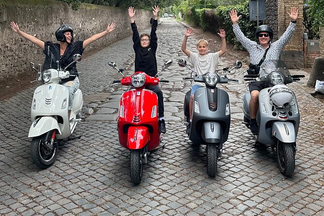 Vespa experience guided by us & Photo shoot - A guided Vespa ride where you bring the smile, not the scooter skills