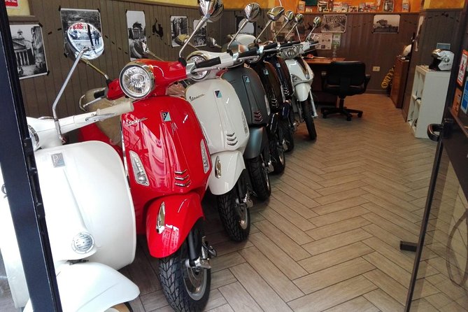 Vespa Rental in Rome 24 hours - The Driving Reality Check: Licenses, Skills, and Rome Traffic