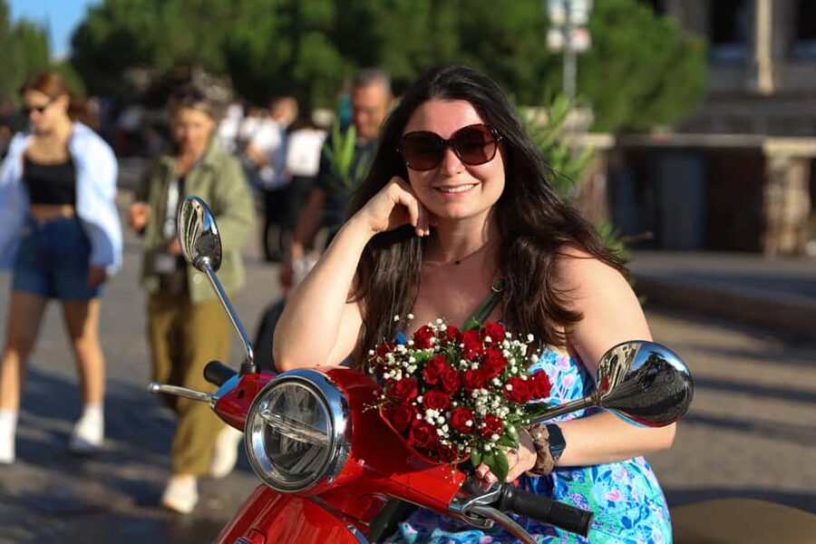 Vespa Rome Photography Tour by Local - Vespa Ride Safety Feel and What to Wear