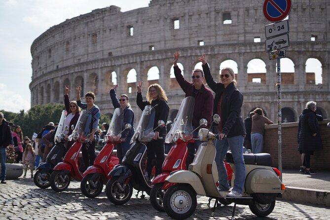 Vespa Scooter Tour in Rome with RomeIsMyLove Pro Photo Team - Fontana dell’Acqua Paola: Pope-built fountain, quick photos, no stress