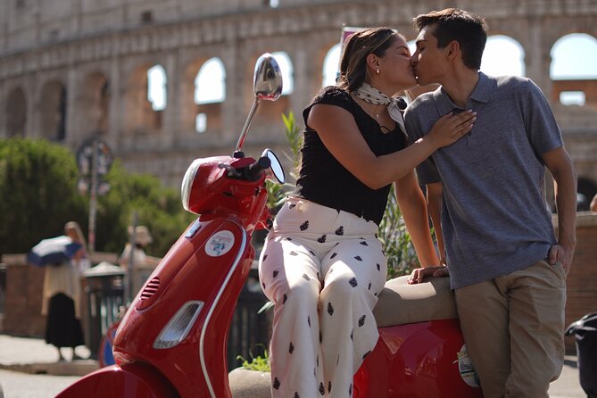 Vespa Tour in Rome with professional photographer - Key highlights at a glance