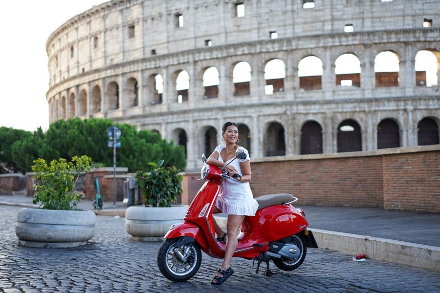 Vespa tour with Professional Photoshoot - How the professional photoshoot works in real life