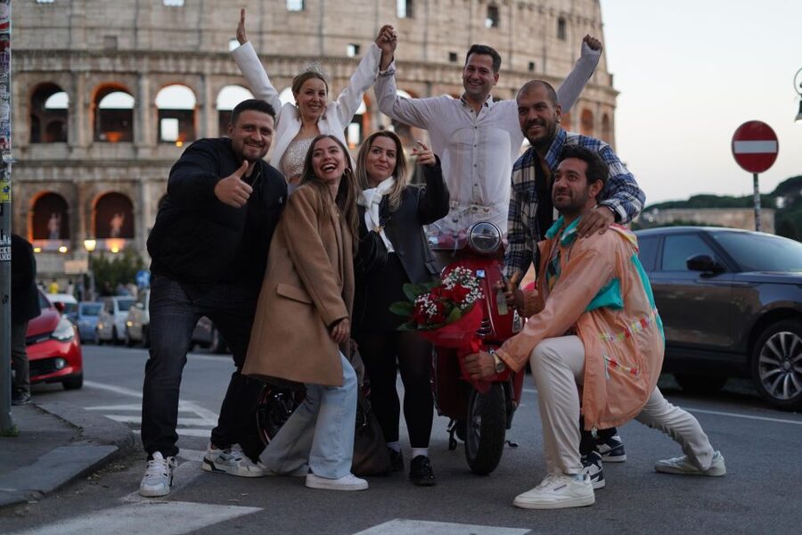 Vespa - Wine and Photography service in Rome - Price value check: why $61 can make sense