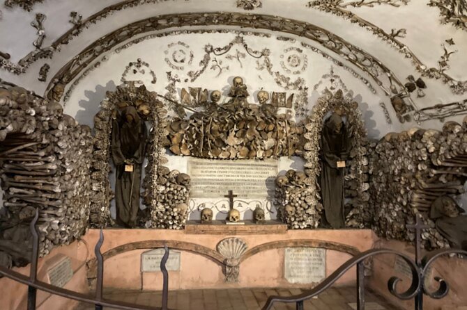 VIP Rome Catacombs Night Tour with Capuchin Crypts - The meeting point at Piazza Barberini (and how to start on time)
