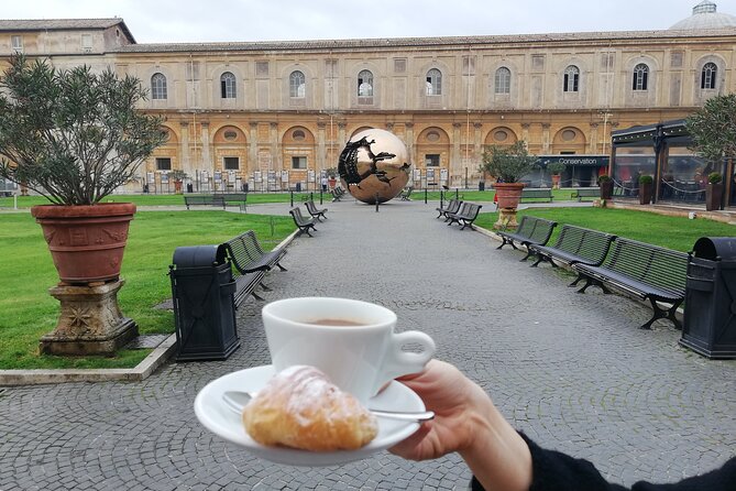 VIP Vatican Breakfast and Guided Tour with Sistine Chapel Access - Breakfast in the Cortile della Pigna: Convenience You’ll Actually Feel