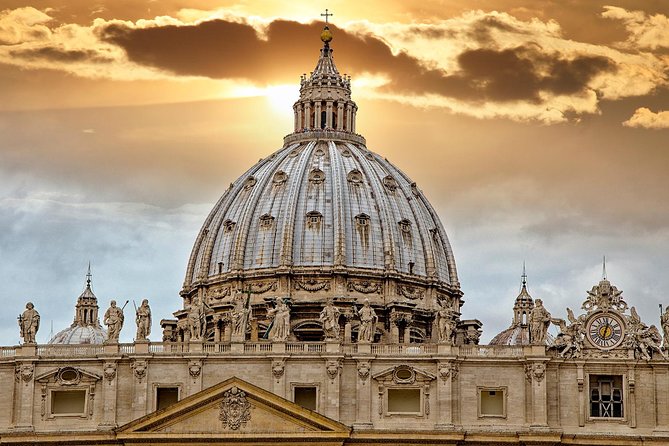 VIP Vatican Small Group Tour: Experience Art and History - Skip-the-line entry: your best weapon against Vatican line drama
