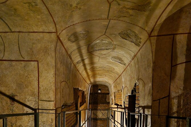 Walking Tour at Catacombs as the Coolest Underground - Stop 1 at Catacombe di Domitilla: garden intro and the 16°C shock