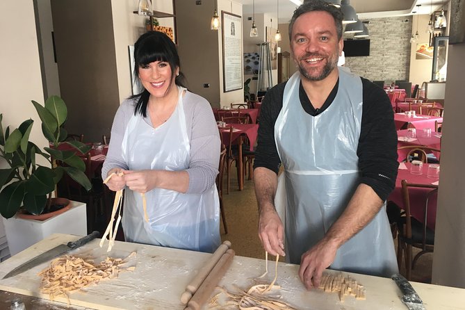 Walking tour in the Heart of Rome and a Cooking Class in a Very Small Group - Piazza di Pietra and Santa Maria Sopra Minerva: Smaller Stops, Better Variety