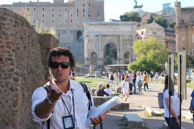 Walking Tour of the Colosseum, Roman Forum and Palatine Hill - Start point at Via di San Gregorio: arriving without stress