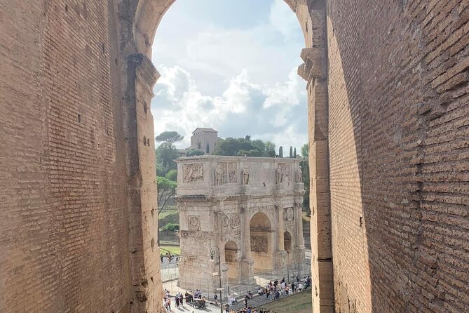 Walking Tour of the Colosseum, Roman Forum and Palatine Hill - Palatine Hill: emperors’ palaces, Romulus and Remus, and the Circus Maximus view