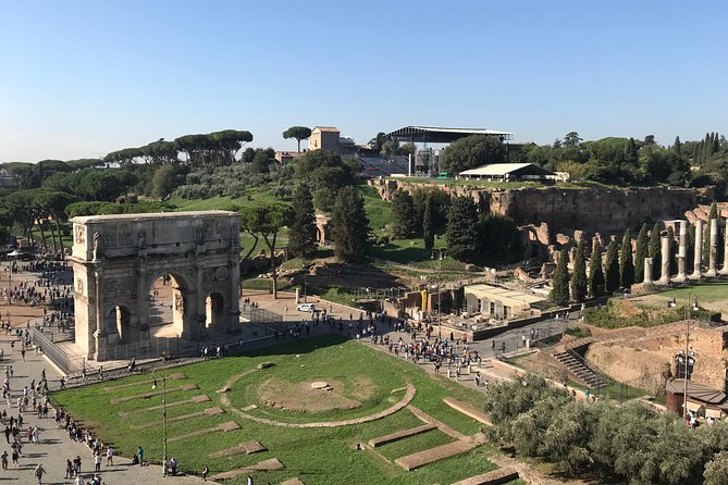 Walking Tour of the Colosseum, Roman Forum and Palatine Hill - Guides who turn ruins into stories: what the best ones actually do
